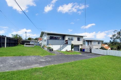 Photo of property in 1/802 East Coast Road, Oteha, Auckland, 0630