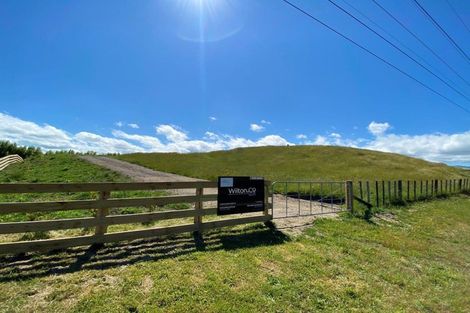 Photo of property in 644 Muhunoa Road West, Ohau, 5570