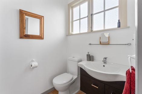 Photo of property in 1 Eruini Street, Waikanae Beach, Waikanae, 5036