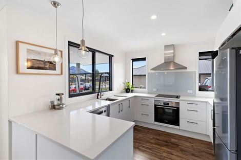 Photo of property in 12 Hebbard Court, Albert Town, Wanaka, 9305