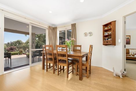 Photo of property in 14 Stranraer Crescent, Wattle Downs, Auckland, 2103