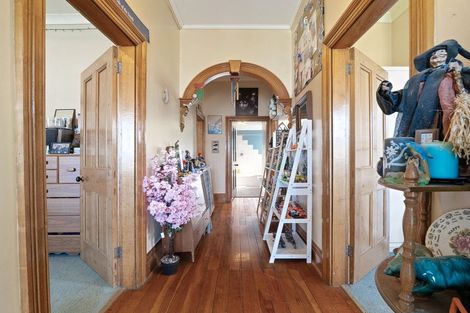 Photo of property in 42 Hargest Crescent, Saint Kilda, Dunedin, 9012