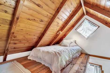 Photo of property in 5b Pohutukawa Grove, Whitianga, 3510