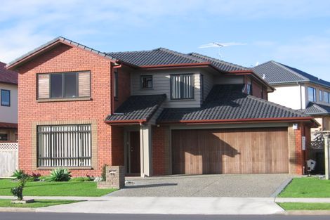 Photo of property in 70 Middlefield Drive, Flat Bush, Auckland, 2016