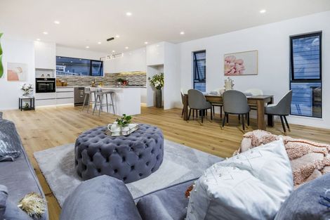 Photo of property in 31c Linwood Avenue, Forrest Hill, Auckland, 0620