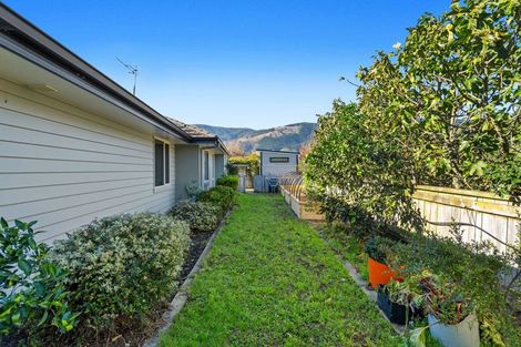 Photo of property in 28 Woodstock Place, Stoke, Nelson, 7011