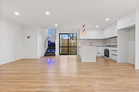 Photo of property in 4d Udys Road, Pakuranga, Auckland, 2010