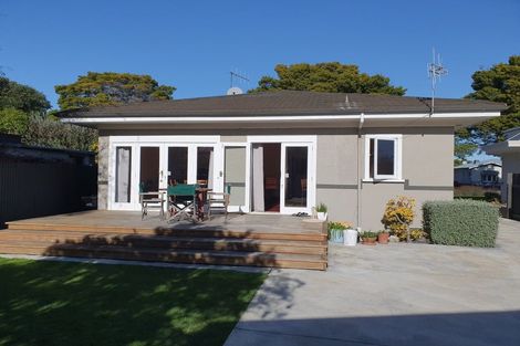 Photo of property in 4 Carnell Street, Napier South, Napier, 4110