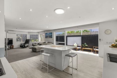 Photo of property in 115b Oceanview Road, Mount Maunganui, 3116