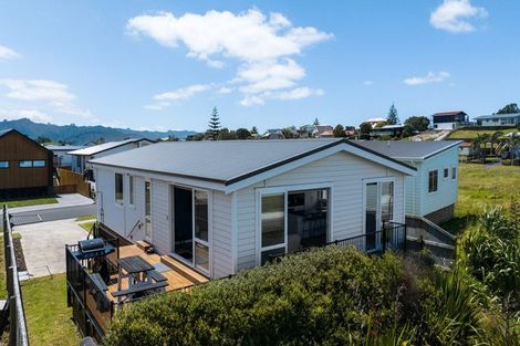 Photo of property in 11 Sandy Place, Waihi Beach, 3611