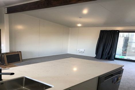 Photo of property in 104a Te Pene Avenue, Titahi Bay, Porirua, 5022