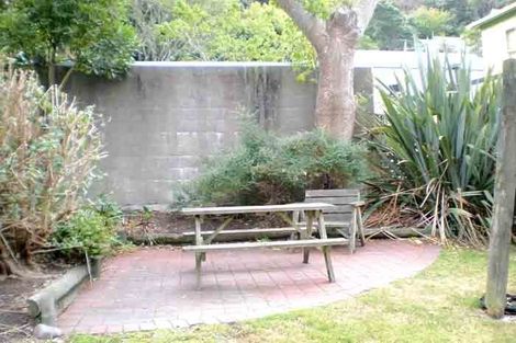 Photo of property in 2/28 Grant Road, Thorndon, Wellington, 6011