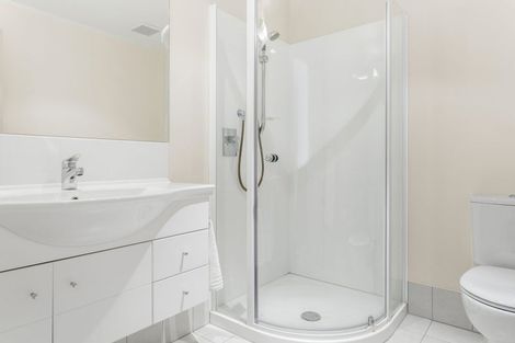 Photo of property in Beachpoint Apartments, 2/5 West End Road, Ohope, 3121