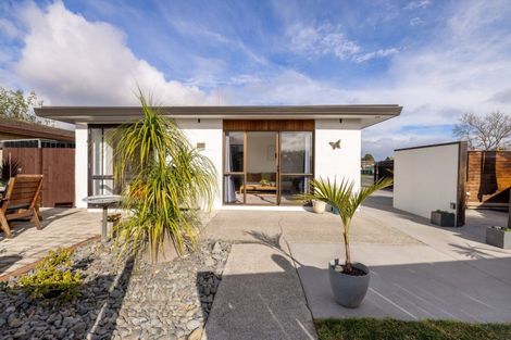 Photo of property in 2b Mahina Place, Mount Maunganui, 3116