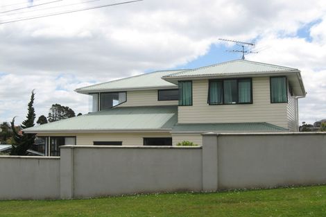 Photo of property in 8 Tiri Road, Manly, Whangaparaoa, 0930