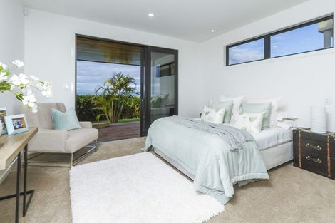 Photo of property in 123b Churchill Road, Rothesay Bay, Auckland, 0630