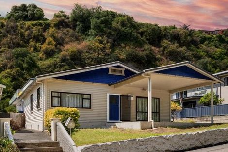 Photo of property in 153 Milton Road, Bluff Hill, Napier, 4110