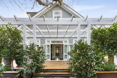 Photo of property in 86 Sarsfield Street, Herne Bay, Auckland, 1011