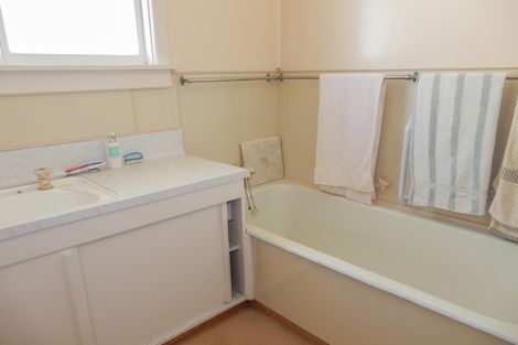 Photo of property in 67 Tamar Street, South Hill, Oamaru, 9400