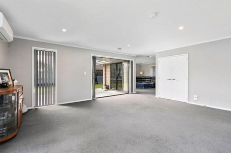 Photo of property in 23 Rainey Crescent, Papamoa Beach, Papamoa, 3118