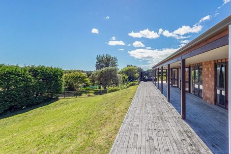 Photo of property in 159 Pukenamu Road, Te Horo, Otaki, 5581