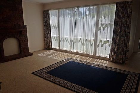 Photo of property in 6 Hollows Crescent, Takaro, Palmerston North, 4412