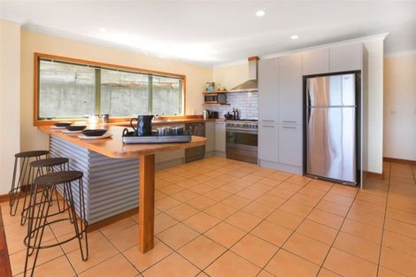 Photo of property in 10 Ocean Parade, Pukerua Bay, 5026