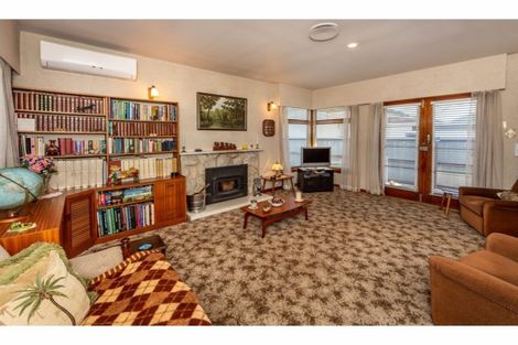 Photo of property in 13 Cradock Street, South New Brighton, Christchurch, 8062