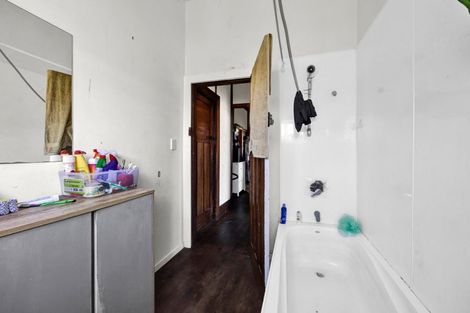 Photo of property in 13 Suffolk Street, Patea, 4520