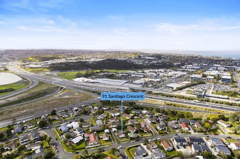 Photo of property in 91 Santiago Crescent, Unsworth Heights, Auckland, 0632