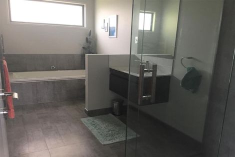 Photo of property in 18a Dorset Avenue, Westown, New Plymouth, 4310