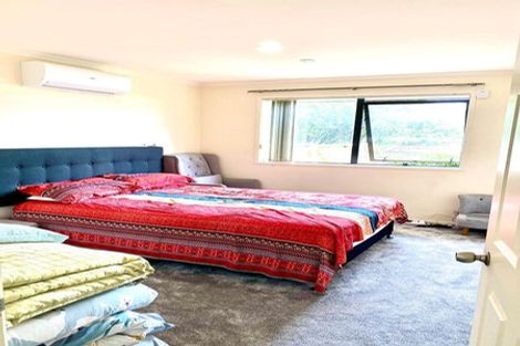 Photo of property in 12 Chadlington Avenue, Henderson, Auckland, 0612