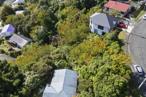 Photo of property in 8 Castle Crescent, Stokes Valley, Lower Hutt, 5019