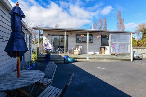 Photo of property in 32 Willow Avenue, Hannahs Bay, Rotorua, 3010