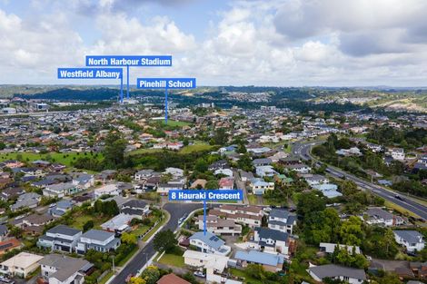 Photo of property in 8 Hauraki Crescent, Pinehill, Auckland, 0632