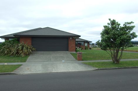 Photo of property in 129 Ruapehu Drive, Fitzherbert, Palmerston North, 4410