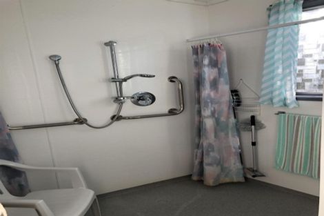 Photo of property in 20 Gibson Place, Patea, 4520