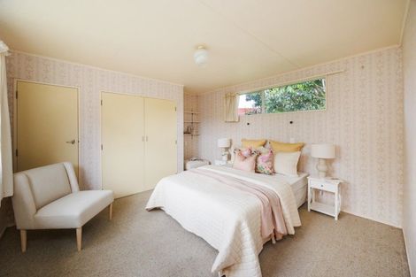 Photo of property in 6 Eton Place, Terrace End, Palmerston North, 4410