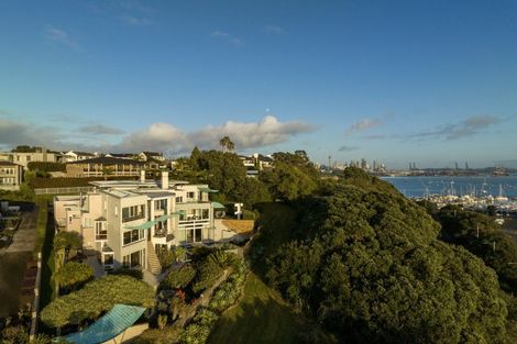 Photo of property in 31 Paritai Drive, Orakei, Auckland, 1071