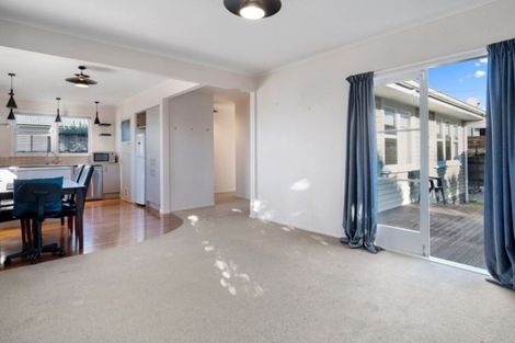 Photo of property in 65a Queen Road, Bellevue, Tauranga, 3110