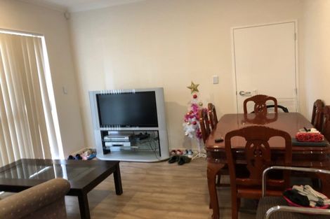 Photo of property in 589a Great South Road, Rosehill, Papakura, 2113