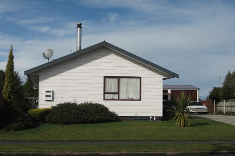 Photo of property in 16 Raleigh Avenue, Fairview Downs, Hamilton, 3214