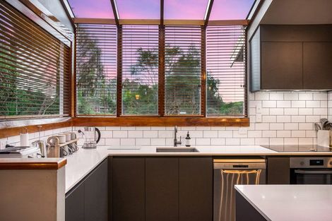 Photo of property in 47 Rimu Road, Oratia, Auckland, 0604