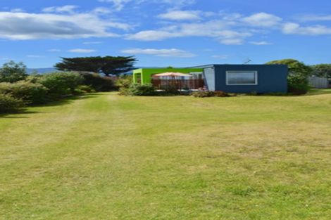 Photo of property in 22 Babbacombe Avenue, Otaki Beach, Otaki, 5512