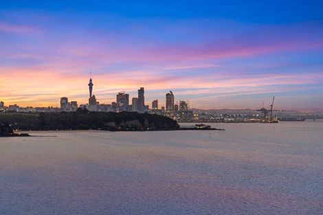 Photo of property in 55 Cliff Road, Saint Heliers, Auckland, 1071