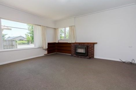 Photo of property in 18 Oxford Street, Fairfield, Hamilton, 3214