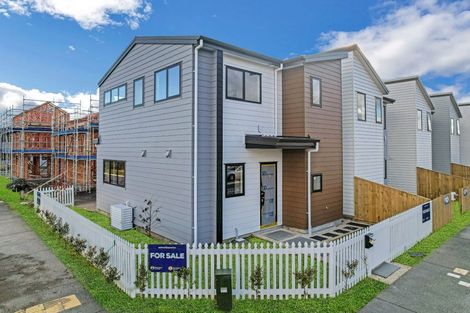 Photo of property in 1 Te Kaapia Road, Papakura, 2110