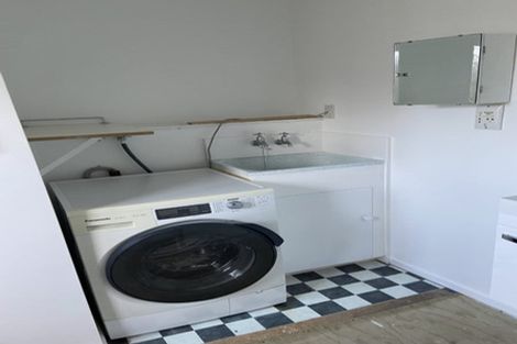 Photo of property in 9 Lerwick Terrace, Melrose, Wellington, 6023