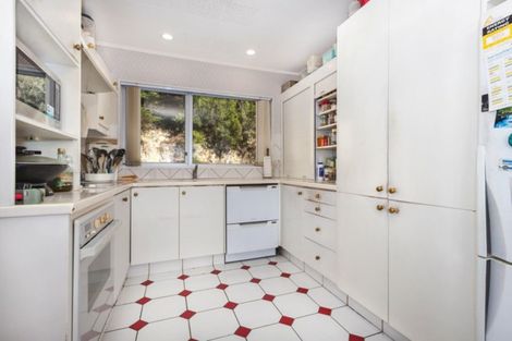 Photo of property in 7 Kenef Road, Paremata, Porirua, 5024