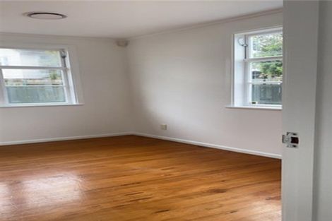 Photo of property in 6 Huxley Place, Glen Innes, Auckland, 1072